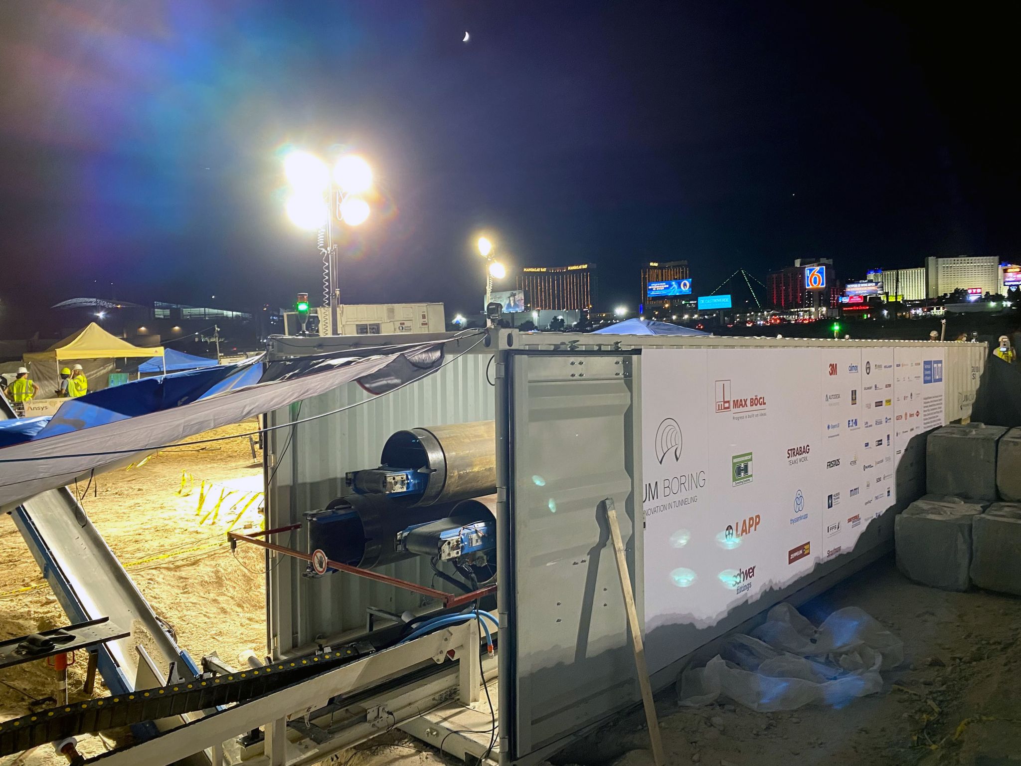Der Tunnelbohrer in der Nacht vor dem Wettbewerb in Las Vegas.
