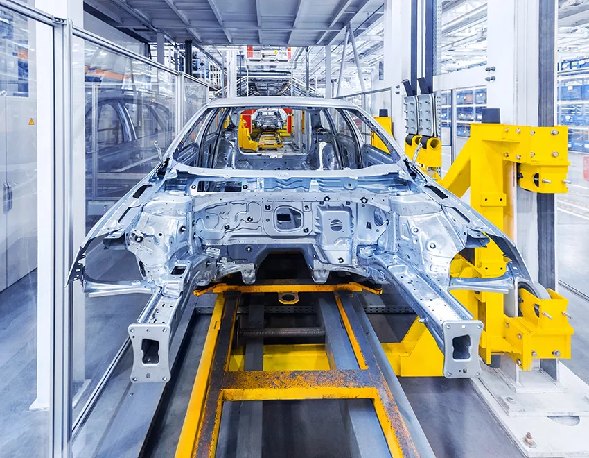 Flexible Netzteile für die Bereiche Karosseriebau, Fügetechnik und Lackiererei in der Automobilindustrie.
