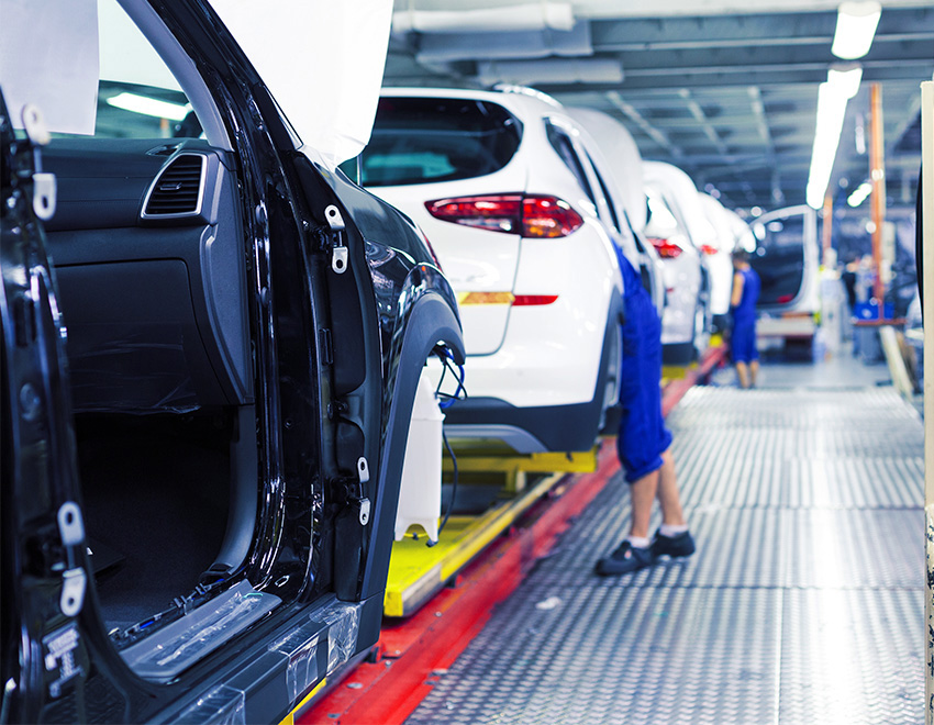 Zuverlässige Netzteile für den Einsatz in Montagelinien in der Automobilindustrie.